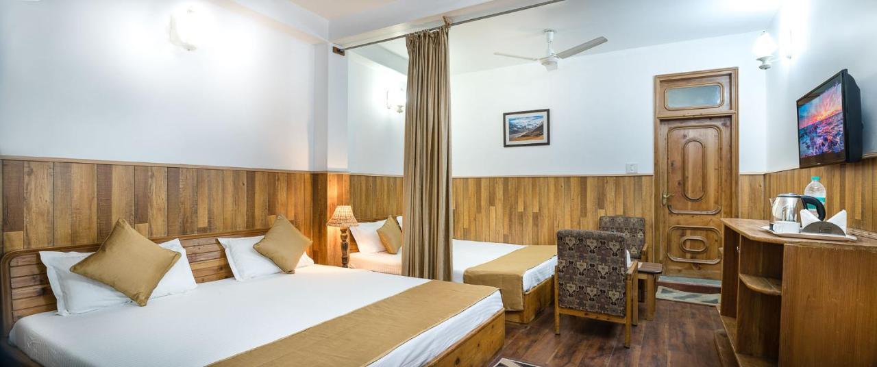 Hotel Kullu Valley Zewnętrze zdjęcie