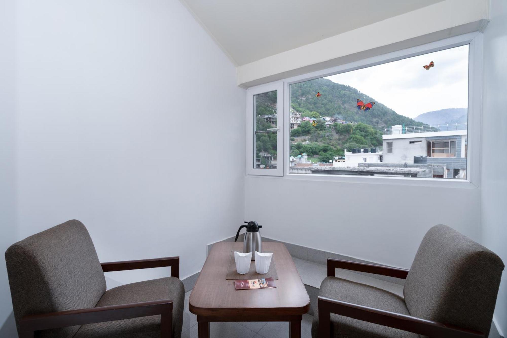 Hotel Kullu Valley Zewnętrze zdjęcie