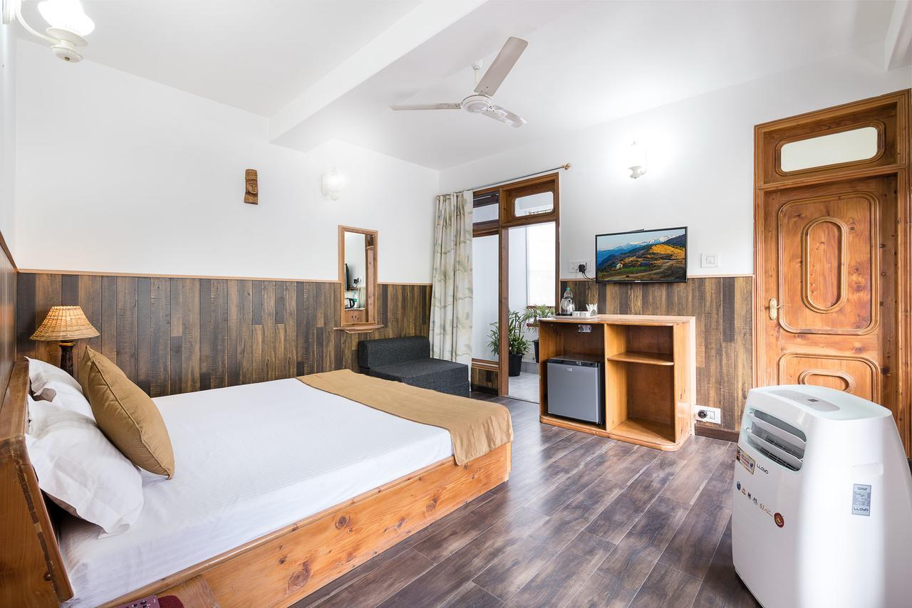 Hotel Kullu Valley Zewnętrze zdjęcie
